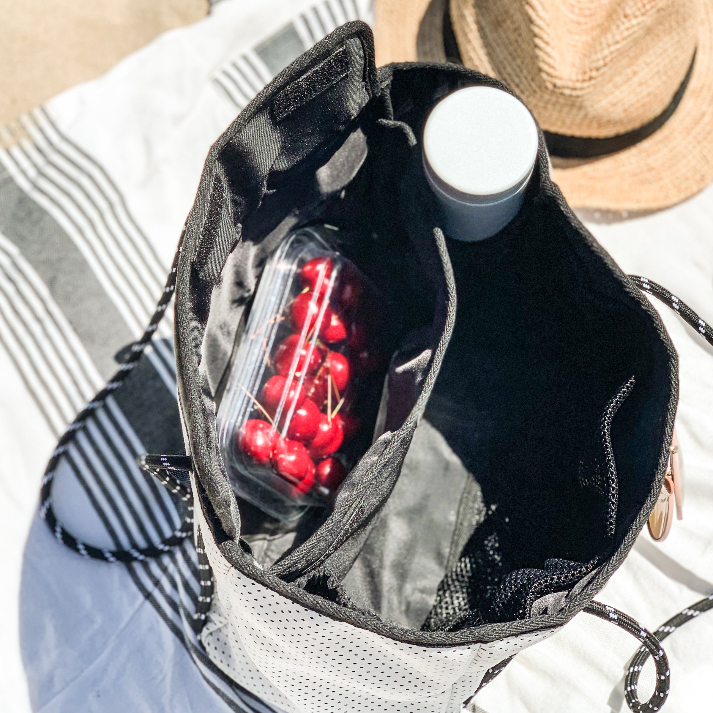 Neoprene Insulated Tote Black